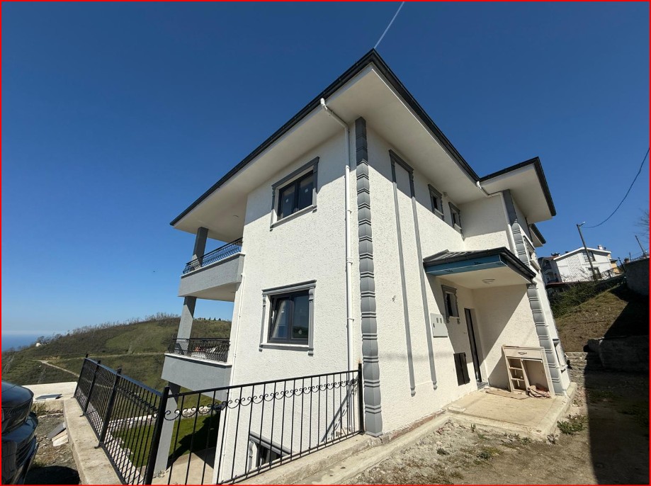 UĞURLU APARTMAN